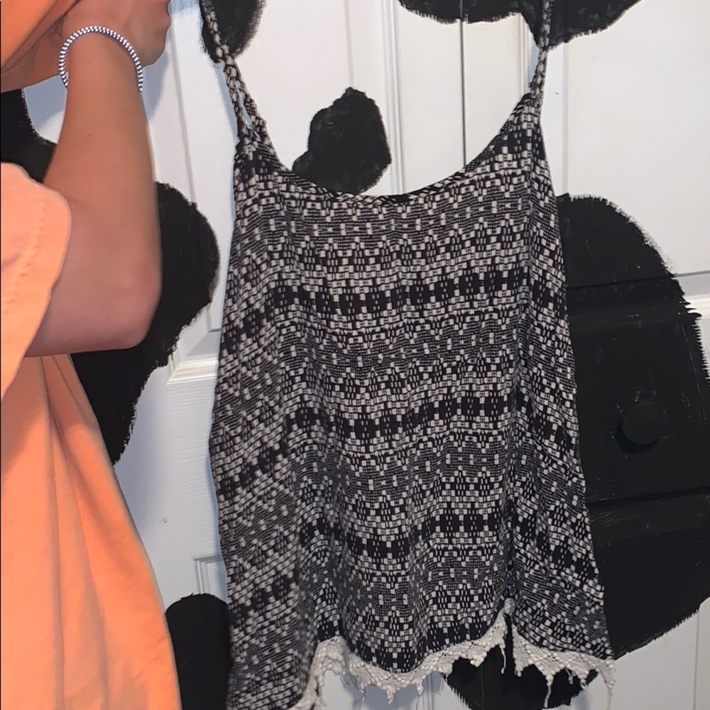Flowy Tank